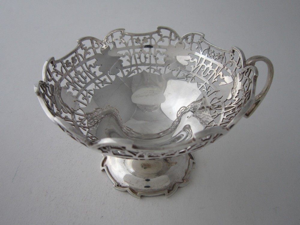 Antique George V Sterling Silver Dessert Bowl & Dishes - 1933 View VIII