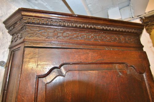 GEORGIAN OAK SHAPED RAISED PANEL CORNER CUPBOARD - ADDITIONAL PHOTO 1