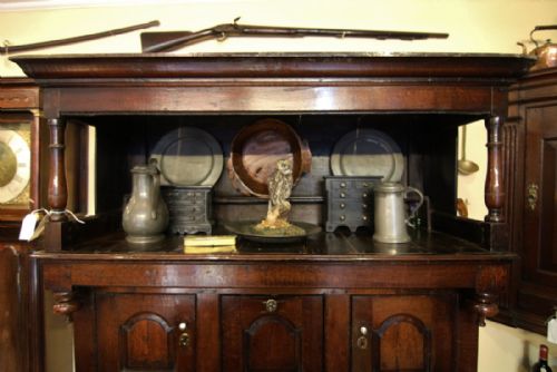 FINE 18TH CENTURY WELSH OAK TRIDARN CUPBOARDDRESSER - ADDITIONAL PHOTO 1