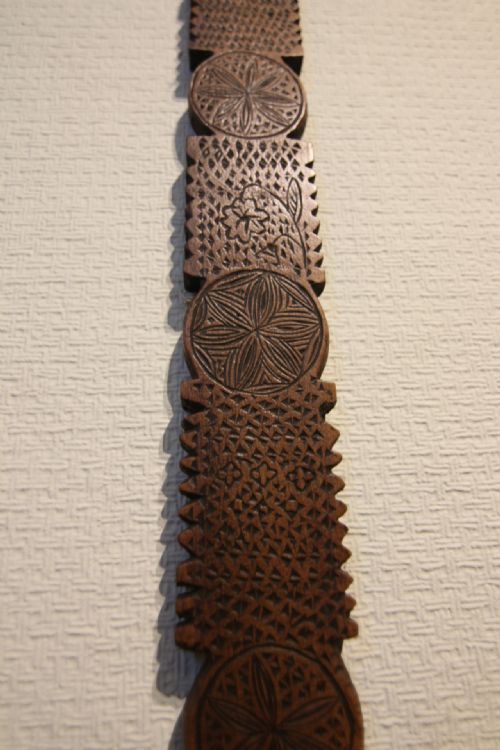 19TH CENTURY CARVED FOLK ART DISTAFF - ADDITIONAL PHOTO 2