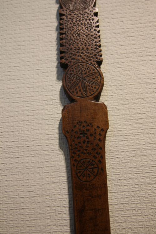19TH CENTURY CARVED FOLK ART DISTAFF - ADDITIONAL PHOTO 3