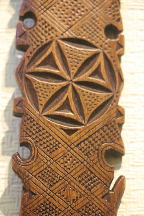 19TH CENTURY CARVED DISTAFF - ADDITIONAL PHOTO 7