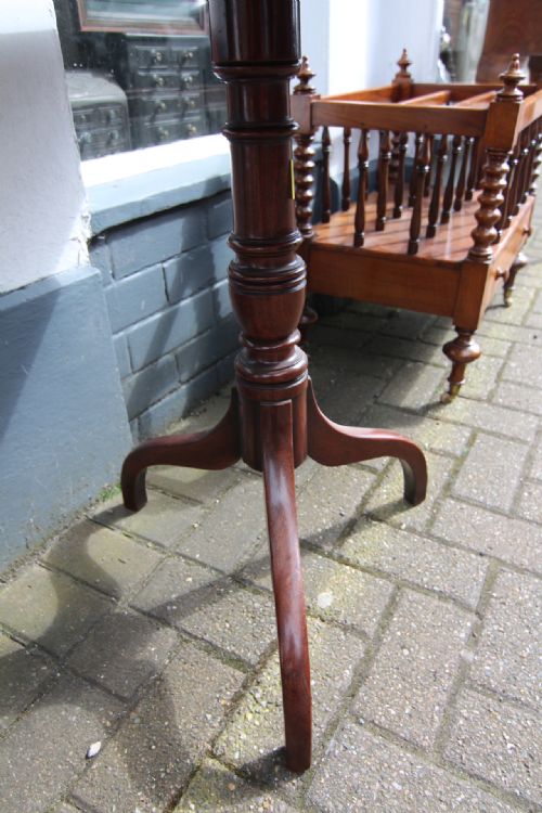19TH CENTURY TILT TOP MAHOGANY WINE TABLE - ADDITIONAL PHOTO 3