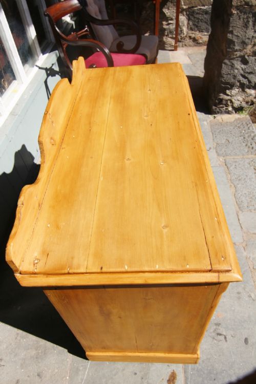 19TH CENTURY WELSH 4 DRAWER PINE CHEST OF DRAWERS - ADDITIONAL PHOTO 2