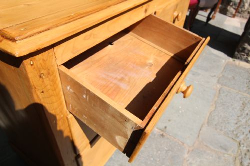 19TH CENTURY WELSH 4 DRAWER PINE CHEST OF DRAWERS - ADDITIONAL PHOTO 6
