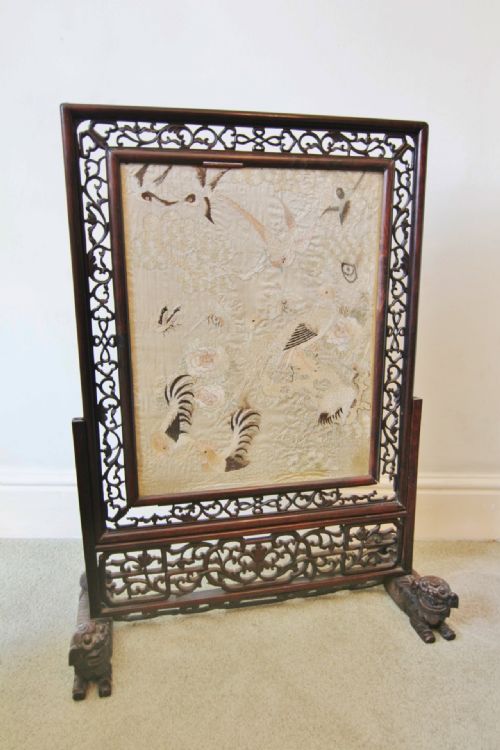 FINE 19TH CENTURY HARDWOOD CHINESE SILK FIRESCREEN - ADDITIONAL PHOTO 8