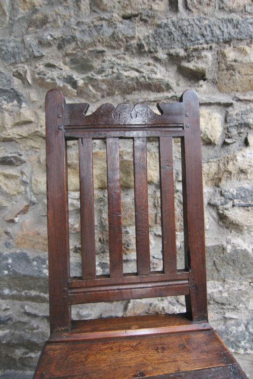 LATE 17TH CENTURY OAK CHAIR - ADDITIONAL PHOTO 1