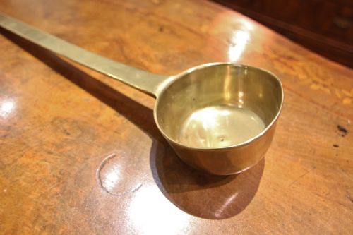 LARGE HEAVY DUTY EARLY GEORGIAN BRASS LADLE - ADDITIONAL PHOTO 1