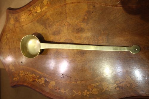 LARGE HEAVY DUTY EARLY GEORGIAN BRASS LADLE - ADDITIONAL PHOTO 3