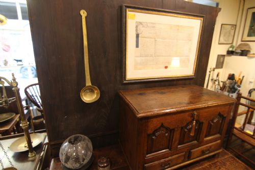 LARGE HEAVY DUTY EARLY GEORGIAN BRASS LADLE - ADDITIONAL PHOTO 5