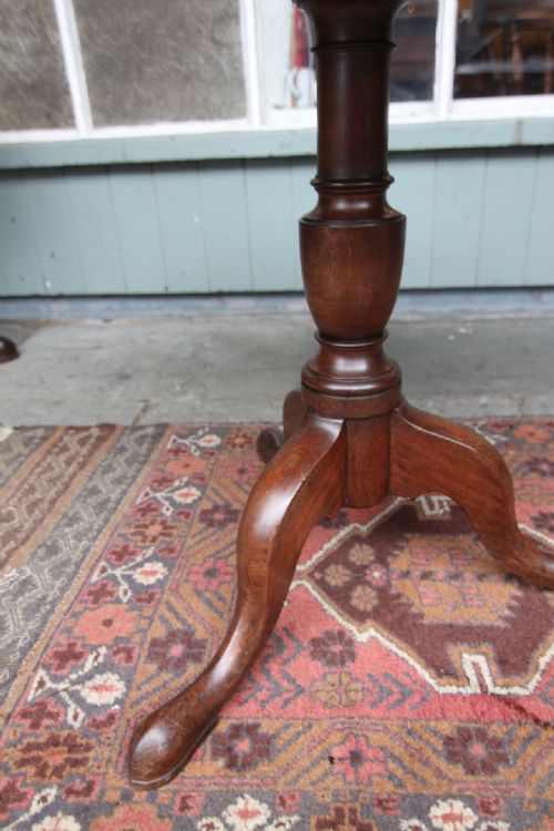 18TH CENTURY GOLDEN MAHOGANY TILT TOP TRIPOD TABLE - ADDITIONAL PHOTO 2