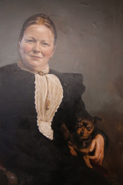 EDWARDIAN CHIRPY LADY WITH DOG OIL PORTRAIT 'J CECIL BRADSHAW' - ADDITIONAL PHOTO 15