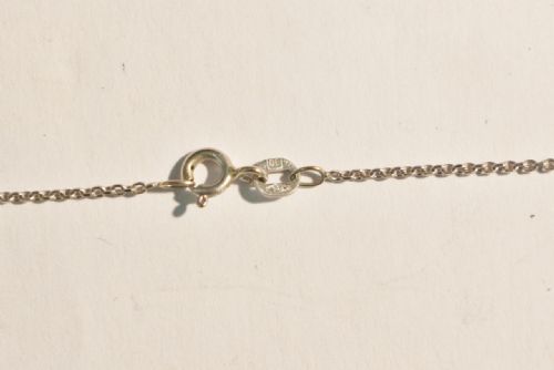 18CT WHITE GOLD DIAMOND CRICIFIX NECKLACE - ADDITIONAL PHOTO 4