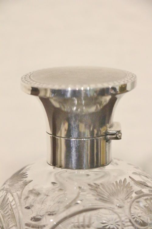 19TH CENTURY SILVER SCENT BOTTLE - ADDITIONAL PHOTO 2