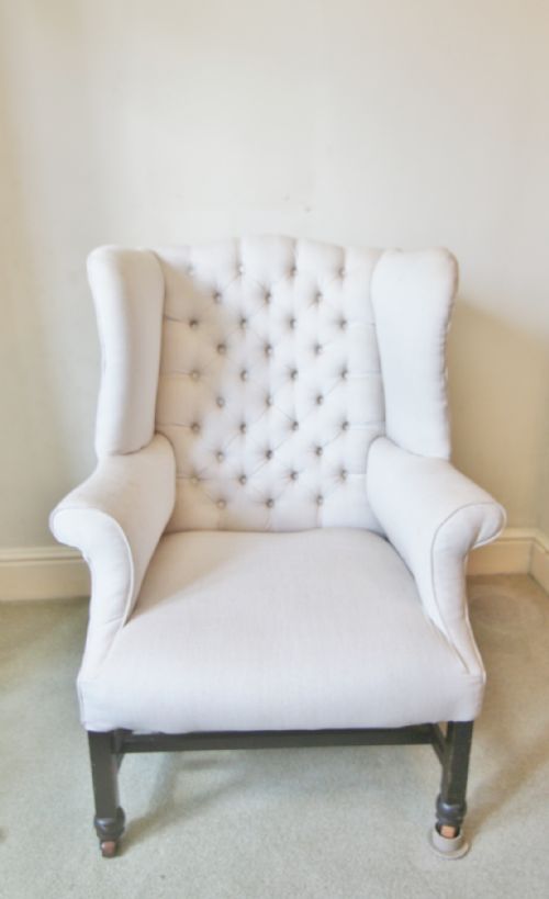 LARGE 18TH CENTURY MID GEORGIAN MAHOGANY WING ARMCHAIR - ADDITIONAL PHOTO 1