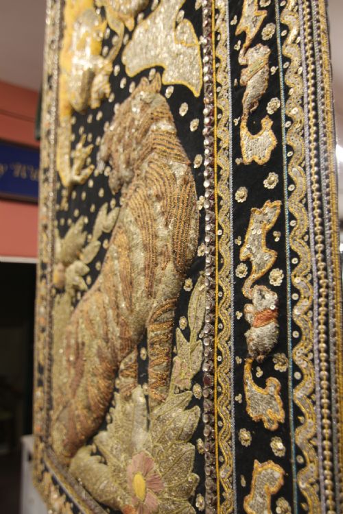 LARGE TIGER DRAGON RELIEF HANGING EMBROIDERY - ADDITIONAL PHOTO 1