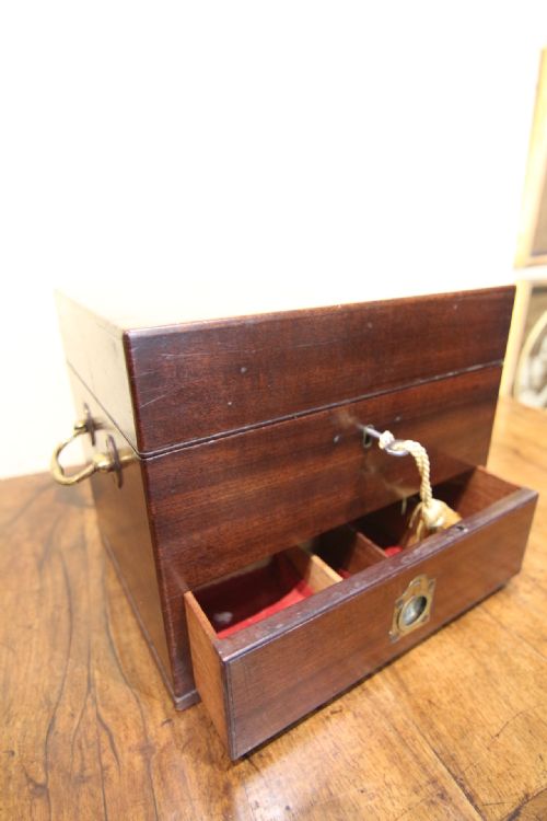 GEORGIAN MAHOGANY BOX WITH DRAWER - ADDITIONAL PHOTO 1