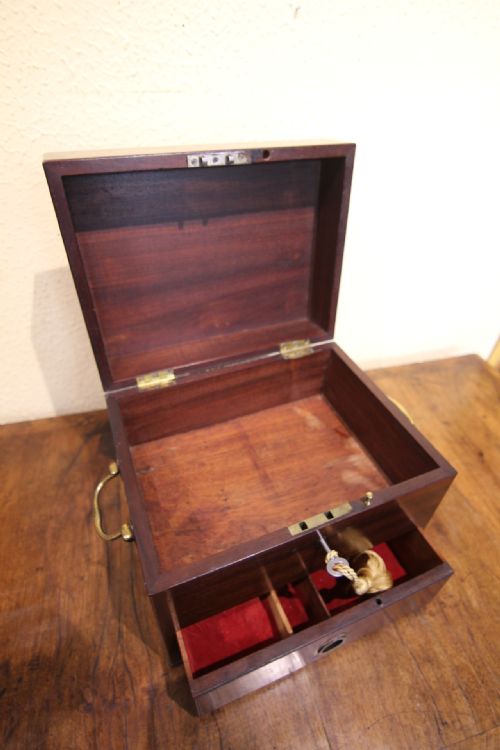 GEORGIAN MAHOGANY BOX WITH DRAWER - ADDITIONAL PHOTO 6