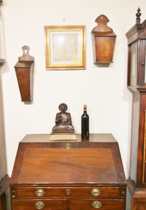 LARGE CARVED WOODEN BUDDHA - ADDITIONAL PHOTO 2