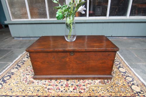 EARLY 19TH CENTURY ELM BLANKET CHEST - ADDITIONAL PHOTO 1