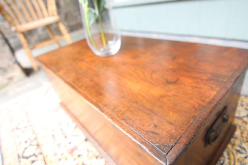 EARLY 19TH CENTURY ELM BLANKET CHEST - ADDITIONAL PHOTO 4