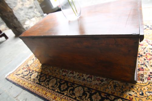 EARLY 19TH CENTURY ELM BLANKET CHEST - ADDITIONAL PHOTO 7