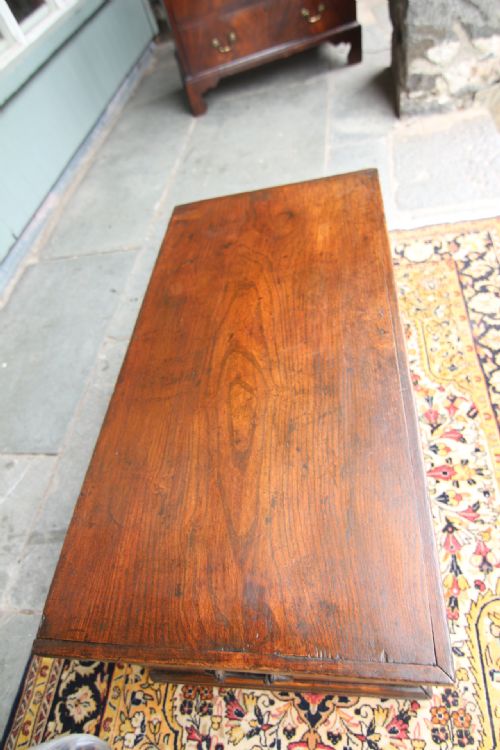 EARLY 19TH CENTURY ELM BLANKET CHEST - ADDITIONAL PHOTO 8