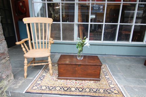 EARLY 19TH CENTURY ELM BLANKET CHEST - ADDITIONAL PHOTO 10
