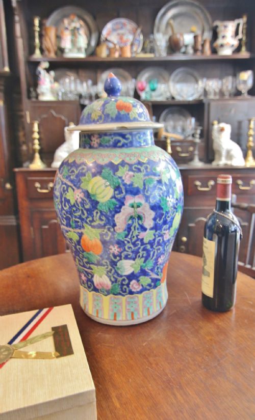 LARGE 20TH CENTURY CHINESE VASE - ADDITIONAL PHOTO 2