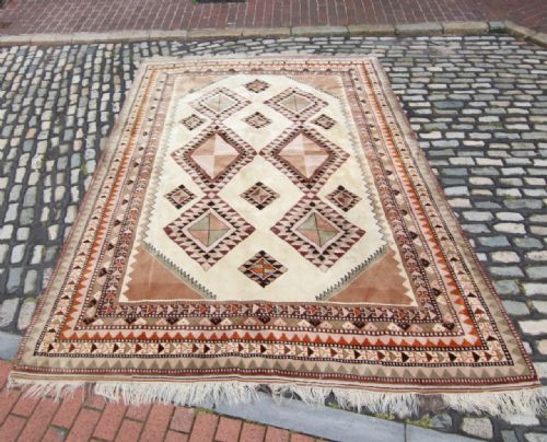 LARGE HEAVY HAND WOVEN ROMANSHAD CARPET