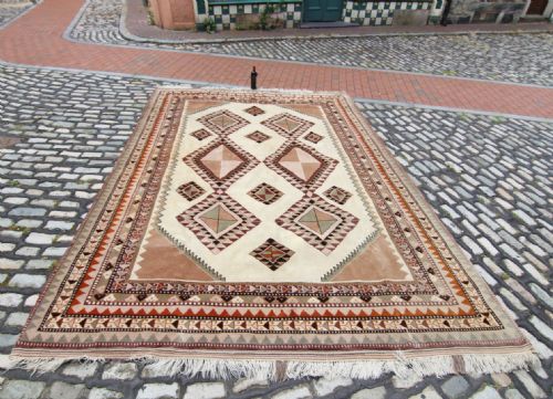 LARGE HEAVY HAND WOVEN ROMANSHAD CARPET - ADDITIONAL PHOTO 5