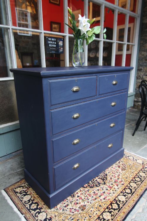 LARGE EDWARDIAN PAINTED CHEST OF FIVE DRAWERS - ADDITIONAL PHOTO 2