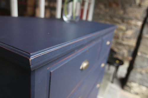 LARGE EDWARDIAN PAINTED CHEST OF FIVE DRAWERS - ADDITIONAL PHOTO 4
