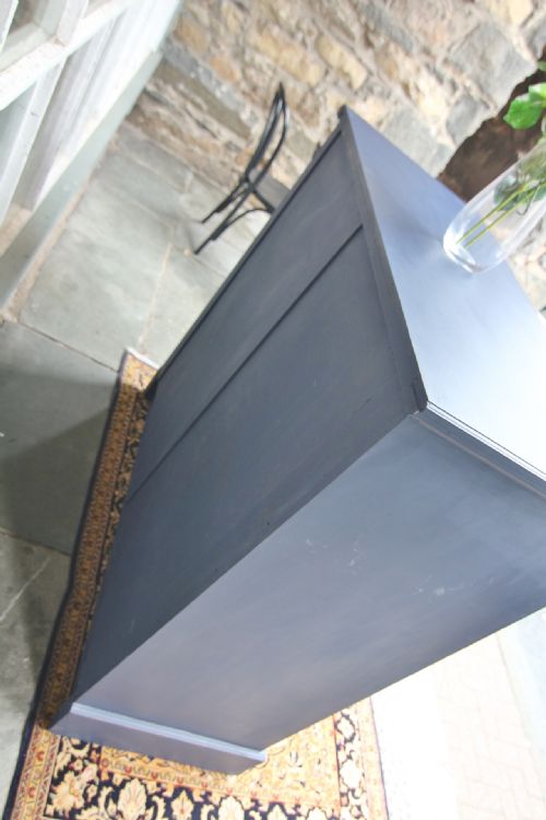 LARGE EDWARDIAN PAINTED CHEST OF FIVE DRAWERS - ADDITIONAL PHOTO 6