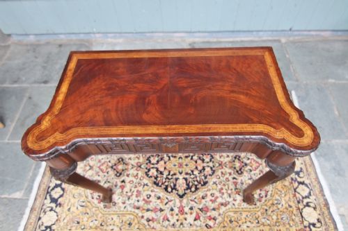 FINE IRISH MAHOGANY GAMES TABLE - ADDITIONAL PHOTO 2