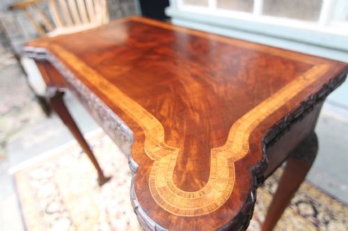 FINE IRISH MAHOGANY GAMES TABLE - ADDITIONAL PHOTO 3