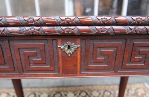 FINE IRISH MAHOGANY GAMES TABLE - ADDITIONAL PHOTO 5