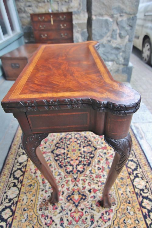 FINE IRISH MAHOGANY GAMES TABLE - ADDITIONAL PHOTO 10