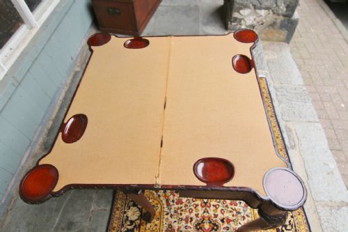 FINE IRISH MAHOGANY GAMES TABLE - ADDITIONAL PHOTO 12