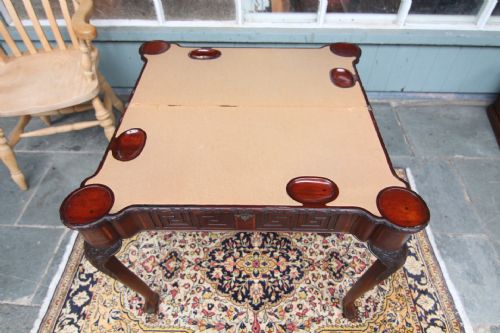 FINE IRISH MAHOGANY GAMES TABLE - ADDITIONAL PHOTO 14