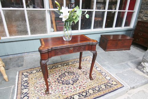 FINE IRISH MAHOGANY GAMES TABLE - ADDITIONAL PHOTO 16