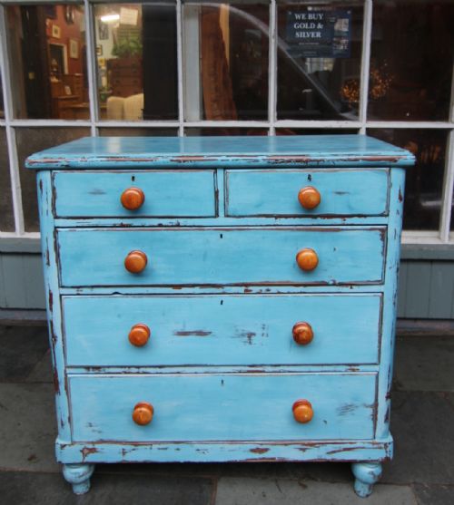 19TH CENTURY PAINTED FIVE DRAWER CHEST OF DRAWERS - ADDITIONAL PHOTO 2