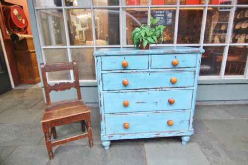 19TH CENTURY PAINTED FIVE DRAWER CHEST OF DRAWERS - ADDITIONAL PHOTO 12