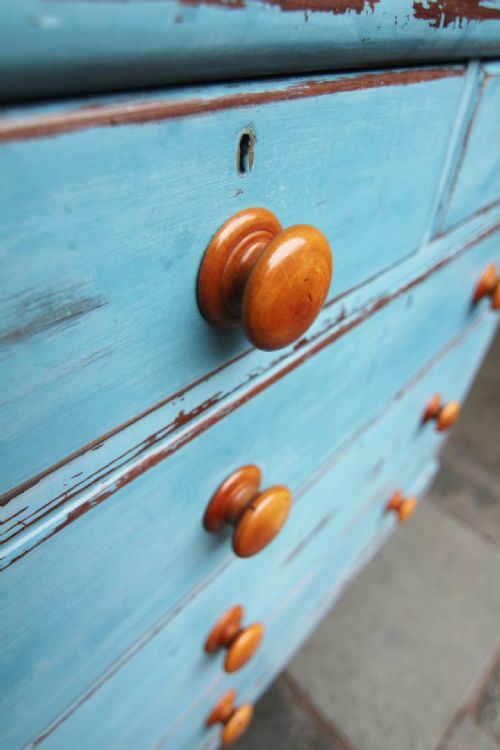 19TH CENTURY PAINTED FIVE DRAWER CHEST OF DRAWERS - ADDITIONAL PHOTO 13