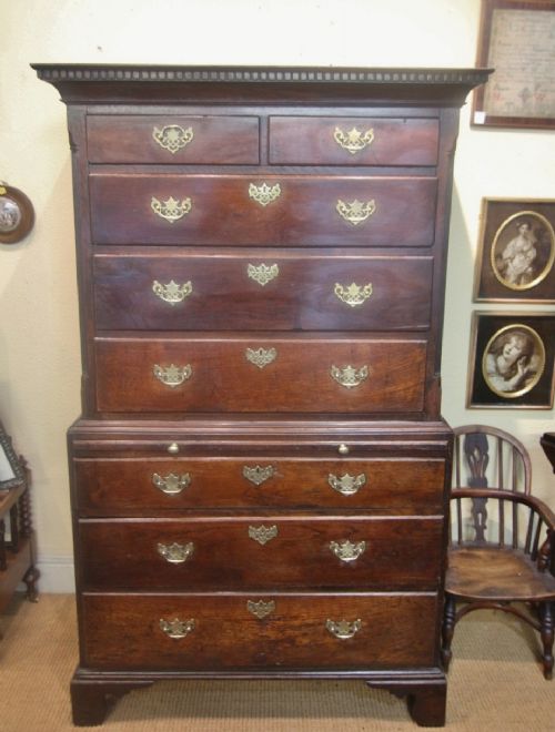 GOOD 18TH CENTURY WELSH OAK CHEST ON CHEST