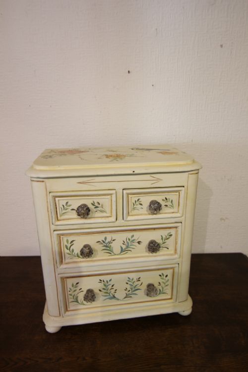 19TH CENTURY PAINTED FOUR DRAWERS APPRENTICE CHEST OF DRAWERS - ADDITIONAL PHOTO 3
