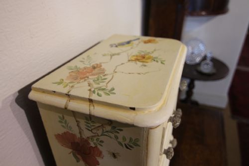 19TH CENTURY PAINTED FOUR DRAWERS APPRENTICE CHEST OF DRAWERS - ADDITIONAL PHOTO 4