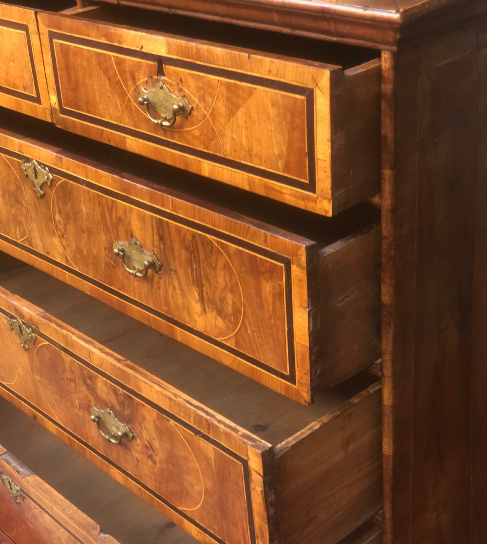 18th CENTURY WALNUT CHEST OF DRAWERS View XII