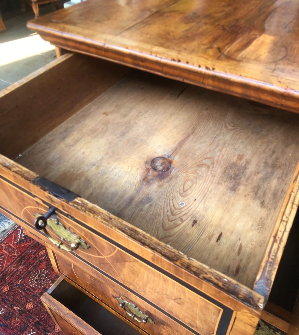 18th CENTURY WALNUT CHEST OF DRAWERS View XIV