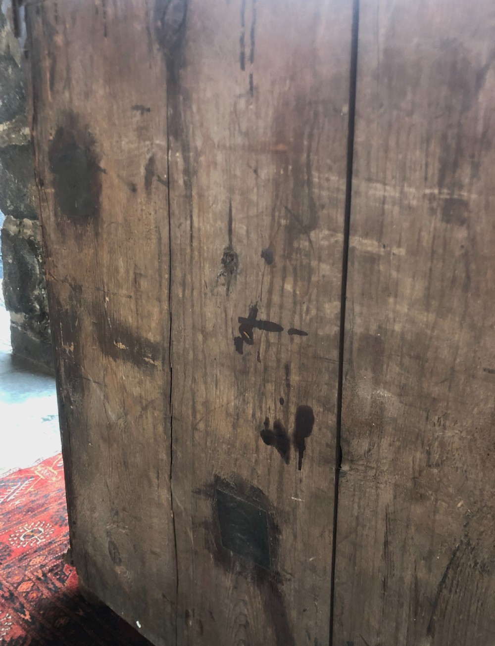 18th CENTURY WALNUT CHEST OF DRAWERS View XVI